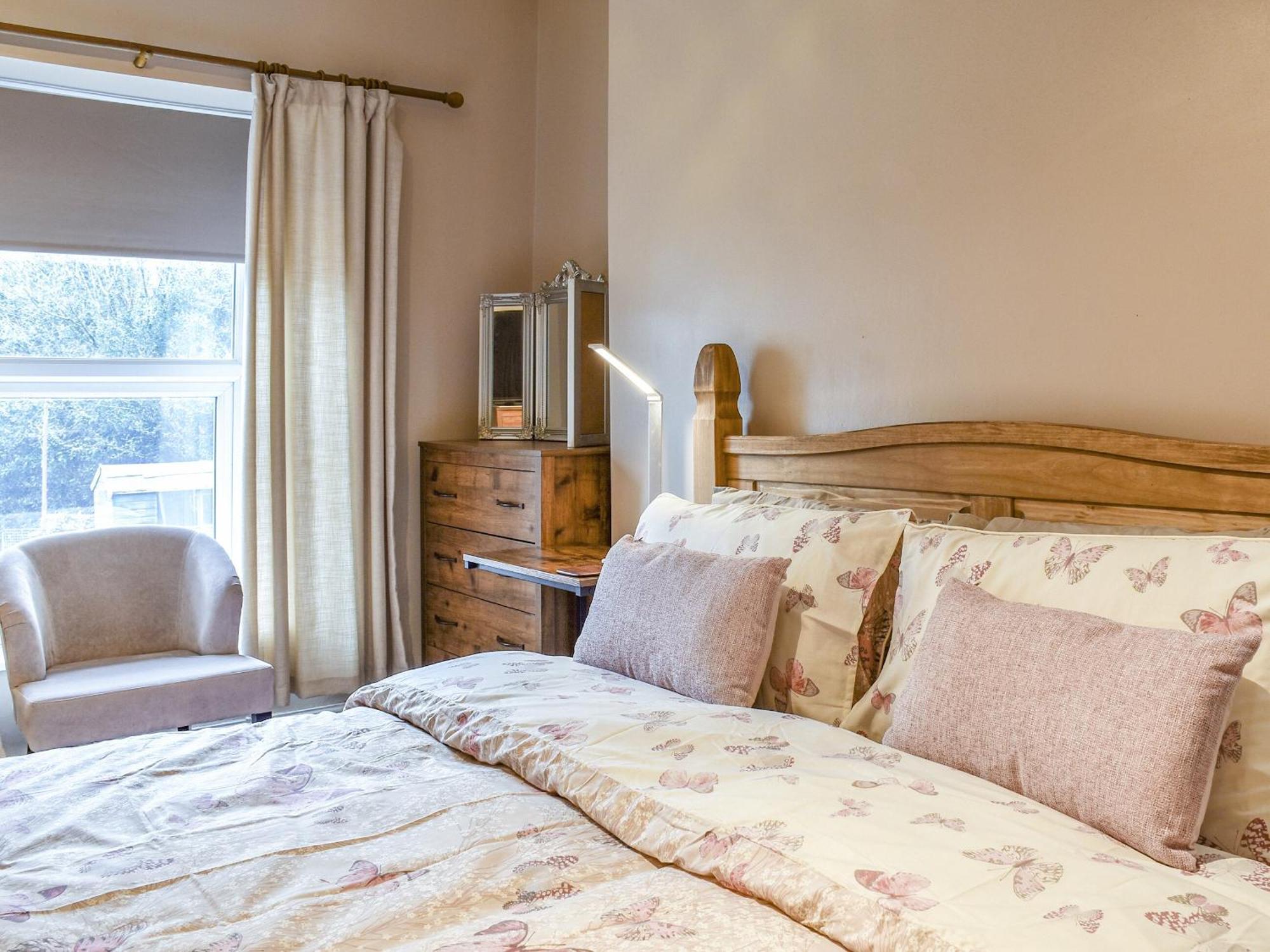 Cwmcarn Cottage Crosskeys Экстерьер фото